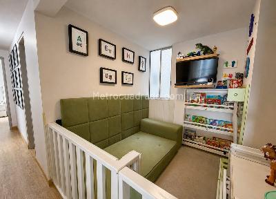 Apartamento de 3 alcobas en venta en Cedritos, Bogotá, 93 m² · foto 13 de 18