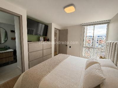 Apartamento de 3 alcobas en venta en Cedritos, Bogotá, 93 m² · foto 10 de 18