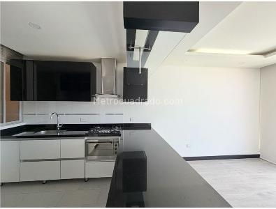Apartamento de 1 alcoba en venta en Cedritos, Bogotá, 49 m² · foto 2 de 15