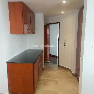 Apartamento de 4 alcobas en venta en Bella Suiza, Bogotá, 211 m² · foto 4 de 20