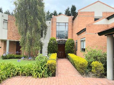 Casa de 4 alcobas en venta en Chía, 1500 m² · foto 1 de 20