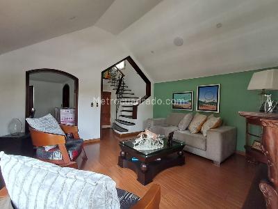 Casa de 5 alcobas en venta en El Recreo De Los Frailes, Bogotá, 320 m² · foto 2 de 17