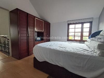 Casa de 5 alcobas en venta en El Recreo De Los Frailes, Bogotá, 320 m² · foto 12 de 17