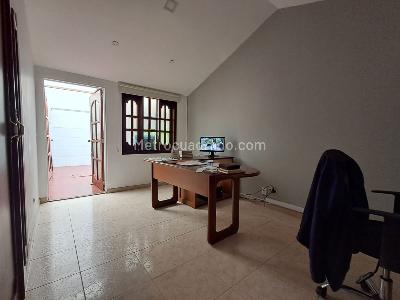 Casa de 5 alcobas en venta en El Recreo De Los Frailes, Bogotá, 320 m² · foto 14 de 17