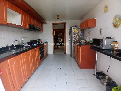 Casa de 4 alcobas en venta en Malibu, Bogotá, 350 m² · foto 6 de 20