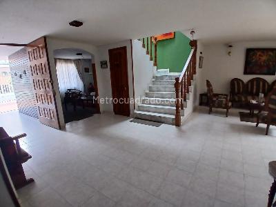 Casa de 4 alcobas en venta en Malibu, Bogotá, 350 m² · foto 15 de 20