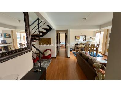 Apartamento de 3 alcobas en venta en Colina Nogal, Bogotá, 141 m² · foto 1 de 20