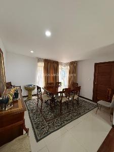 Casa de 5 alcobas en venta en Santa Barbara Central, Bogotá, 292 m² · foto 11 de 19