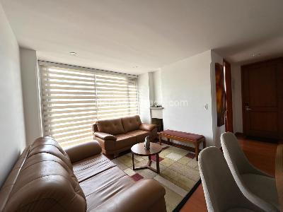 Apartamento de 3 alcobas en venta en Chico Santa Barbara, Bogotá, 88 m² · foto 2 de 12