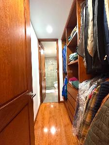 Apartamento de 3 alcobas en venta en Chico Santa Barbara, Bogotá, 88 m² · foto 8 de 12