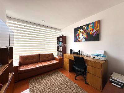 Apartamento de 3 alcobas en venta en Chico Santa Barbara, Bogotá, 88 m² · foto 7 de 12