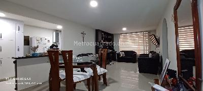 Apartamento de 2 alcobas en venta en Cedritos Norte, Bogotá, 70 m² · foto 2 de 20