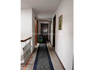 Casa de 5 alcobas en venta en El Polo, Bogotá, 148 m² · foto 6 de 13