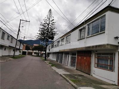 Casa de 5 alcobas en venta en El Polo, Bogotá, 148 m² · foto 13 de 13