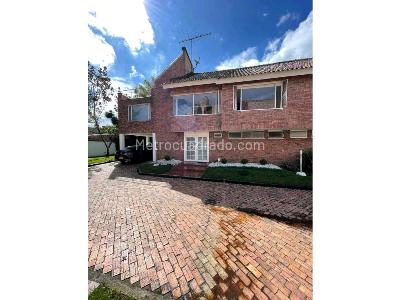 Casa en venta en San Jose De Bavaria, Bogotá · foto 2 de 20