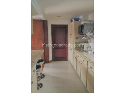 Apartamento de 3 alcobas en venta en Santa Barbara, Bogotá, 154 m² · foto 11 de 15