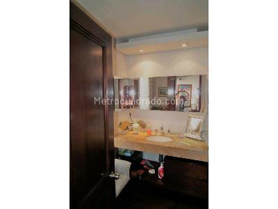 Apartamento de 3 alcobas en venta en Santa Barbara, Bogotá, 154 m² · foto 15 de 15