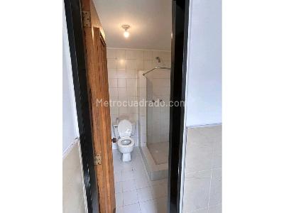 Apartamento en venta en Santa Barbara, Bogotá · foto 4 de 10