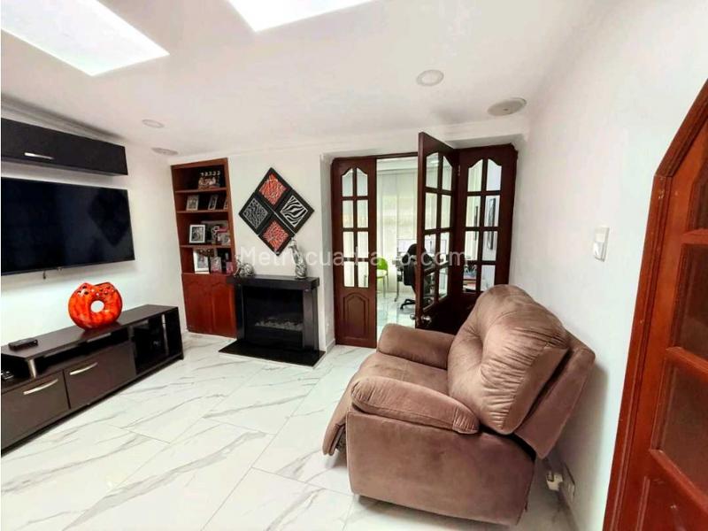 Casa en Venta, Niza, Bogotá D.C. - Widok 4