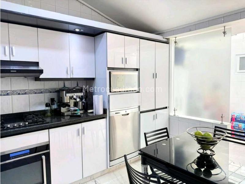 Casa en Venta, Niza, Bogotá D.C. - Więcej