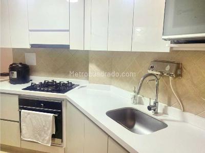 Apartamento de 3 alcobas en venta en Caobos, Bogotá, 101 m² · foto 3 de 15