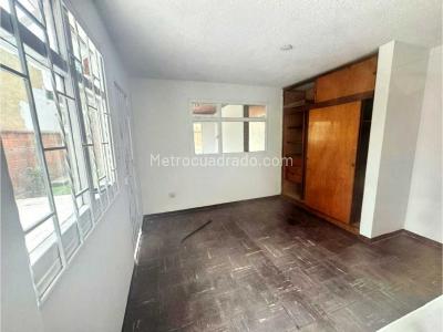 Casa de 5 alcobas en venta en Velodromo, Bogotá, 208 m² · foto 6 de 15