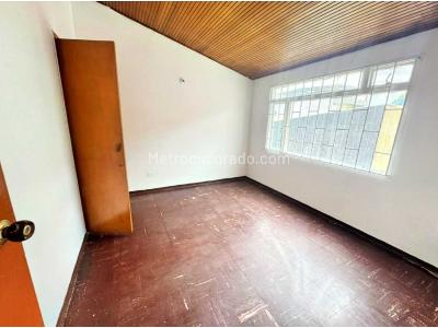 Casa de 5 alcobas en venta en Velodromo, Bogotá, 208 m² · foto 12 de 15