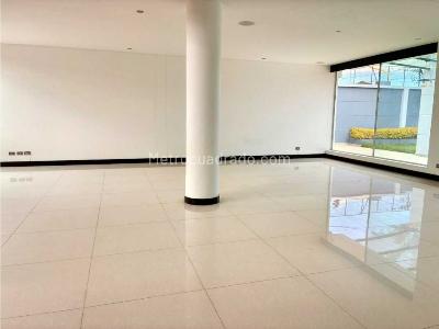 Casa de 5 alcobas en venta en San Jose De Bavaria, Bogotá, 509 m² · foto 10 de 17