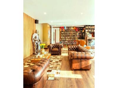 Apartamento de 3 alcobas en venta en Chico, Bogotá, 280 m² · foto 2 de 14