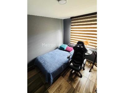 Apartamento de 3 alcobas en venta en Gratamira, Bogotá, 64 m² · foto 5 de 11