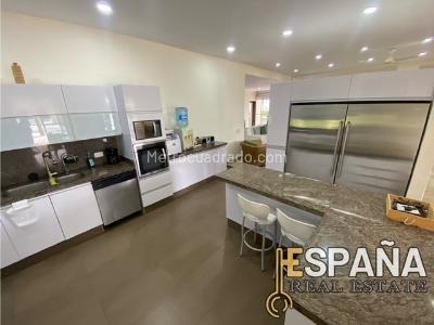 Casa de 5 alcobas en venta en Sur, Ibagué, 650 m² · foto 10 de 20