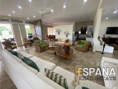 Casa de 5 alcobas en venta en Sur, Ibagué, 650 m² · foto 4 de 20