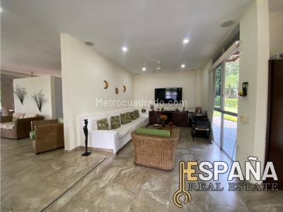 Casa de 5 alcobas en venta en Sur, Ibagué, 650 m² · foto 5 de 20
