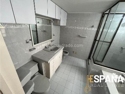 Casa de 5 alcobas en venta en El Contador, Bogotá, 260 m² · foto 8 de 20
