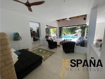 Casa de 4 alcobas en venta en Girardot, Girardot, 528 m² · foto 3 de 14