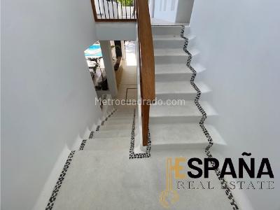 Casa de 4 alcobas en venta en Girardot, Girardot, 528 m² · foto 6 de 14