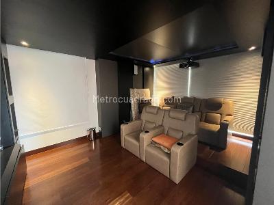 Apartamento en venta en Chico, Bogotá · foto 2 de 20