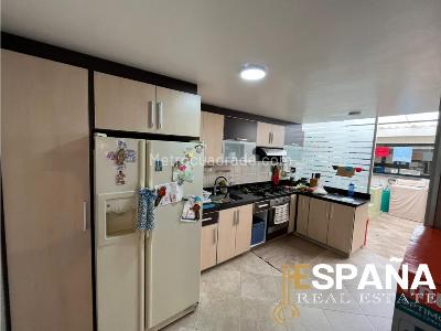 Casa de 4 alcobas en venta en Nueva Autopista Norte, Bogotá, 410 m² · foto 6 de 15