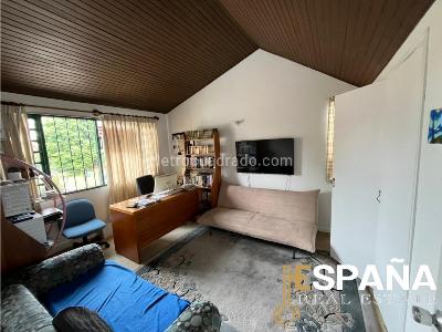 Casa de 4 alcobas en venta en Nueva Autopista Norte, Bogotá, 410 m² · foto 8 de 15