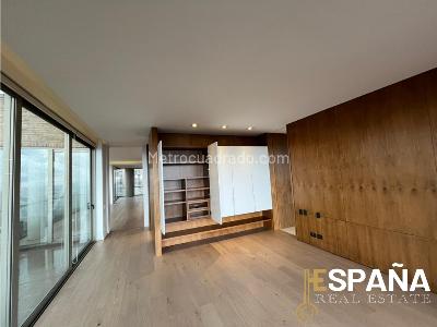 Apartamento de 3 alcobas en venta en Los Rosales, Bogotá, 533 m² · foto 12 de 20