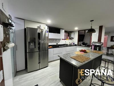 Apartamento en venta en Lagos De Cordoba, Bogotá · foto 7 de 13