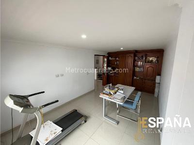 Apartamento en venta en Contador, Bogotá · foto 3 de 16