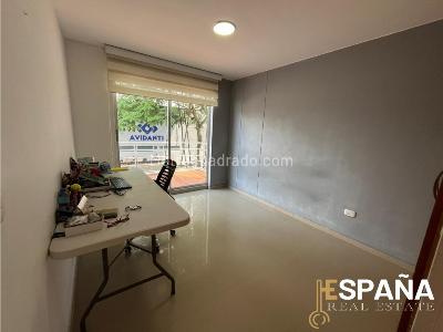 Casa de 4 alcobas en venta en Hipodromo, Ibagué, 222 m² · foto 4 de 20