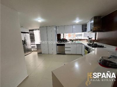 Apartamento en venta en Santa Barbara, Bogotá · foto 3 de 20