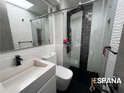 Apartamento de 5 alcobas en venta en La Calleja, Bogotá, 240 m² · foto 14 de 20