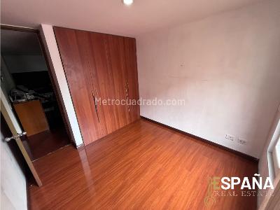Apartamento en venta en Lagos De Cordoba, Bogotá · foto 2 de 20