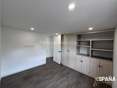 Apartamento de 4 alcobas en venta en El Castillo, Bogotá, 362 m² · foto 12 de 20