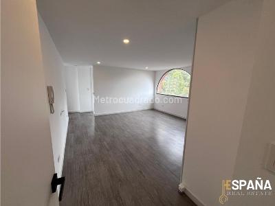 Apartamento de 4 alcobas en venta en El Castillo, Bogotá, 362 m² · foto 13 de 20