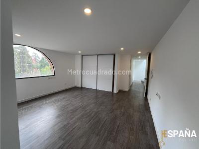 Apartamento de 4 alcobas en venta en El Castillo, Bogotá, 362 m² · foto 14 de 20