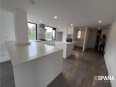 Apartamento de 4 alcobas en venta en El Castillo, Bogotá, 362 m² · foto 6 de 20